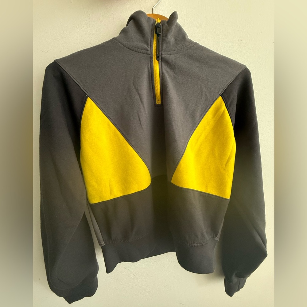 Sz Small / Sport Illustrated Gray Jacket with Yellow Zipper